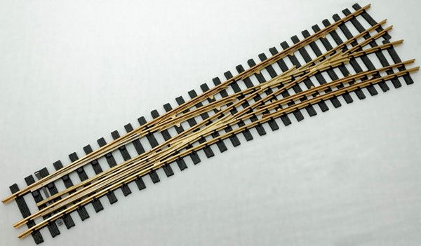 Picture of Three-rail-track-turnout radius 3000 mm, 15° right